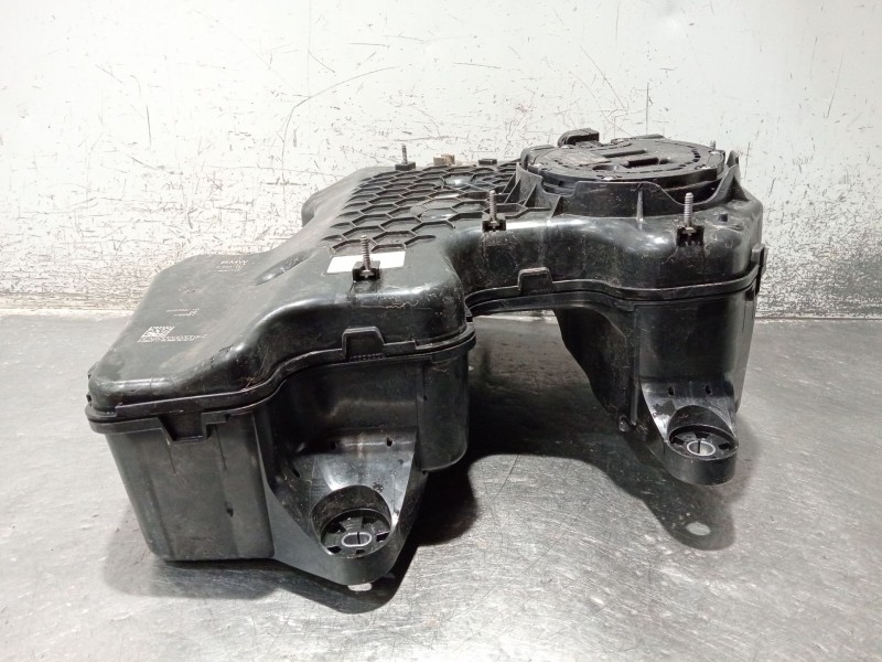 Recambio de deposito combustible para bmw x1/ix1 u11 x1 sdrive18d referencia OEM IAM 1619874042110 34100299 5A25DC5