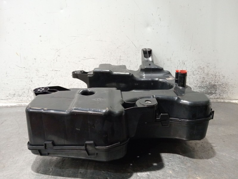 Recambio de deposito combustible para bmw x1/ix1 u11 x1 sdrive18d referencia OEM IAM 16198740421 ADBLUE 5A25DC5