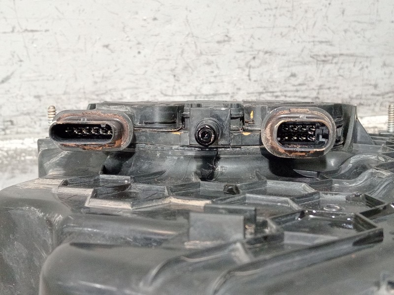 Recambio de deposito combustible para bmw x1/ix1 u11 x1 sdrive18d referencia OEM IAM 16198740421 ADBLUE 5A25DC5