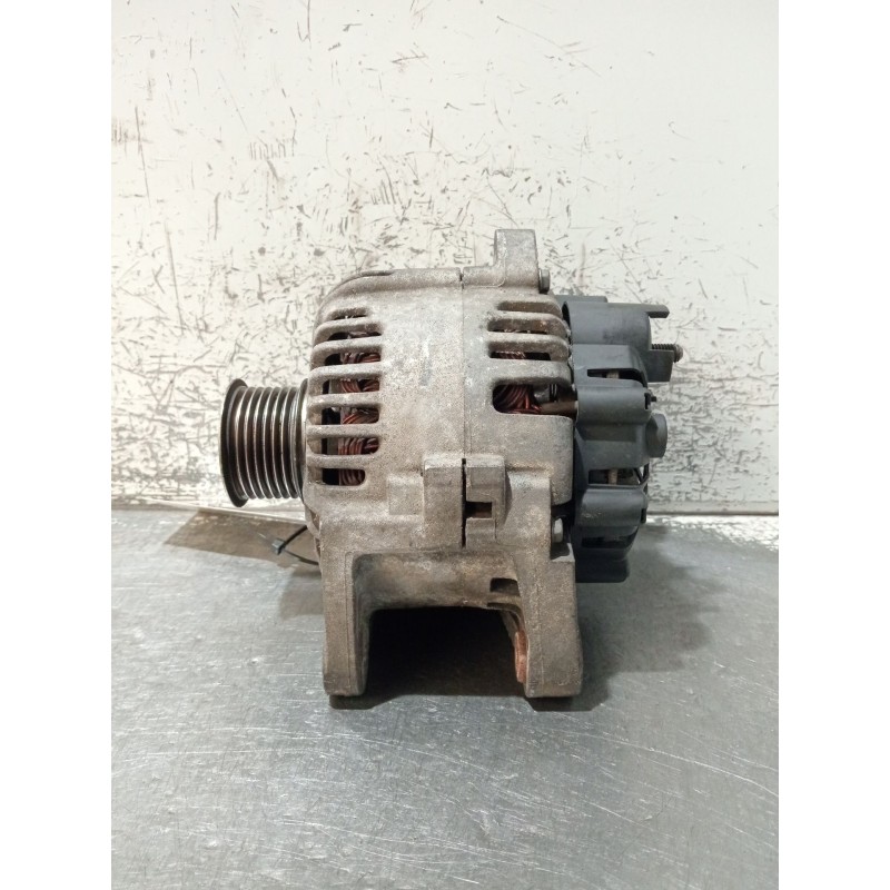 Recambio de alternador para renault grand scénic ii (jm0/1_) 1.9 dci (jm14) referencia OEM IAM 8200667610 2543563A 