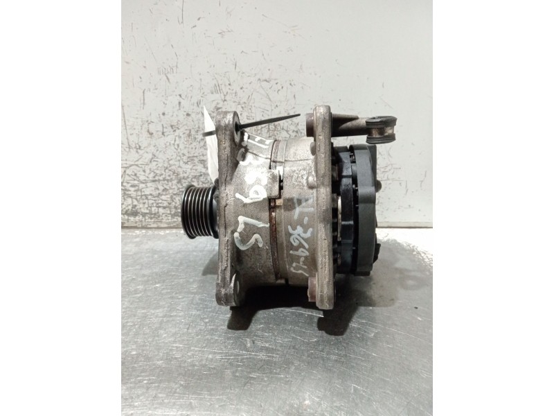 Recambio de alternador para volkswagen polo (6n2) 1.4 referencia OEM IAM 037903025L 0124315005 