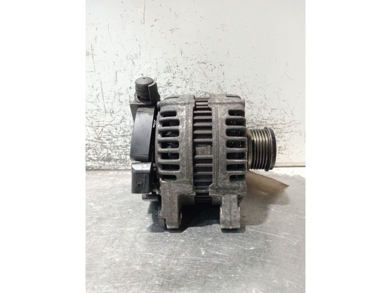 Recambio de alternador para ford mondeo iv turnier (ba7) 2.0 tdci referencia OEM IAM 6G9N10300ADB 0121615021 
