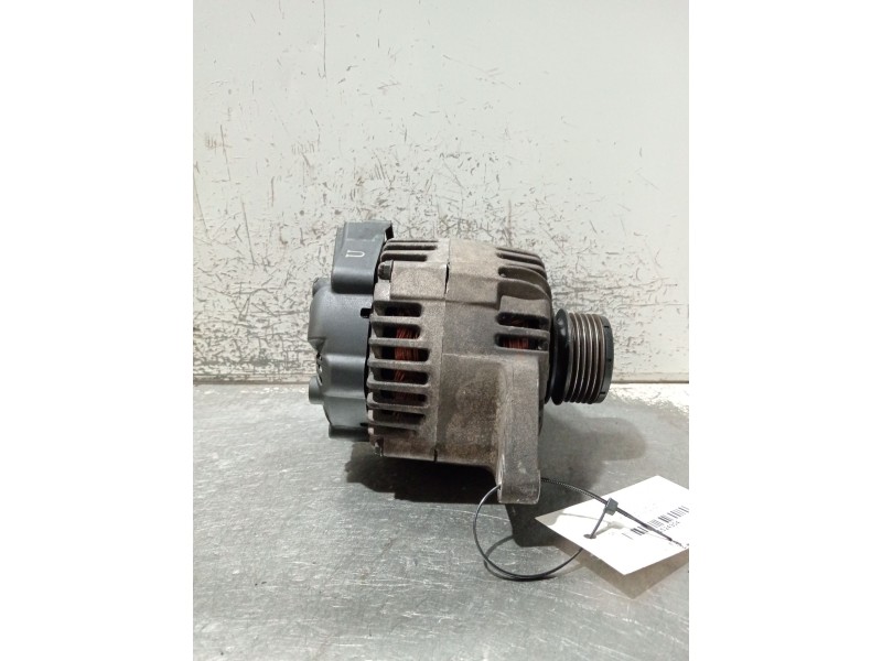 Recambio de alternador para kia cerato i hatchback (ld) 1.5 crdi referencia OEM IAM 373002A110 2655475 