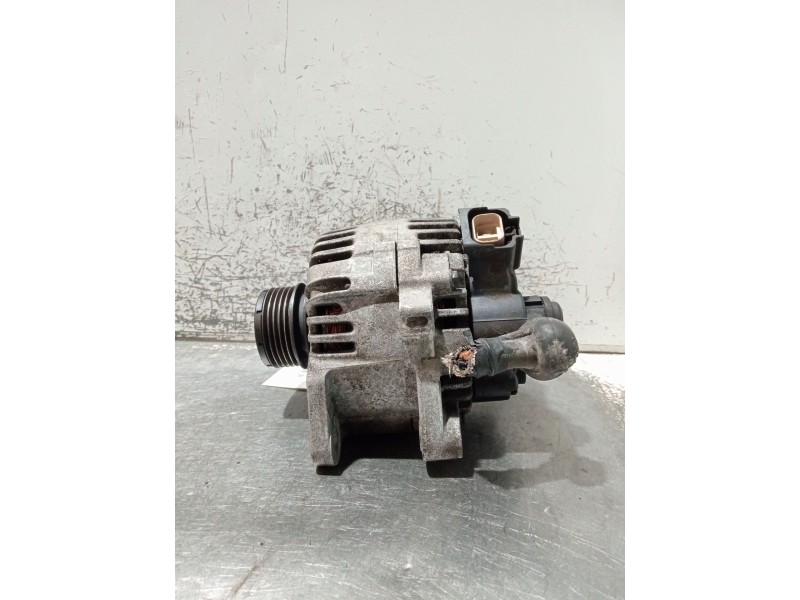 Recambio de alternador para kia cerato i hatchback (ld) 1.5 crdi referencia OEM IAM 373002A110 2655475 