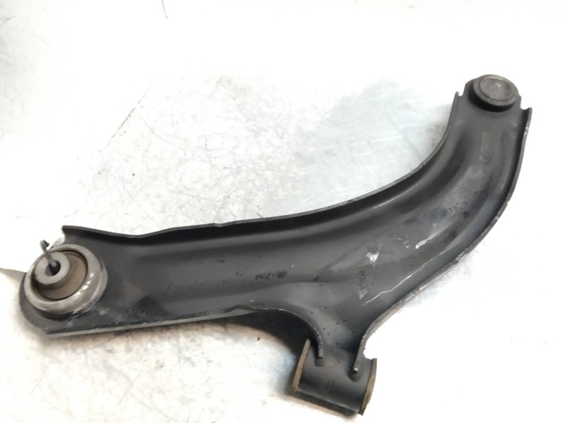Recambio de brazo suspension inferior delantero derecho para renault clio grandtour 1.5 dci diesel cat referencia OEM IAM   
