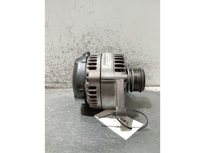 Recambio de alternador para hyundai tucson (tl, tle) 1.7 crdi referencia OEM IAM 373002A700 MS1042118840 