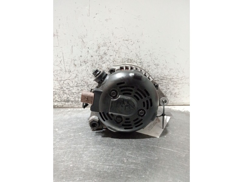 Recambio de alternador para hyundai tucson (tl, tle) 1.7 crdi referencia OEM IAM 373002A700 MS1042118840 