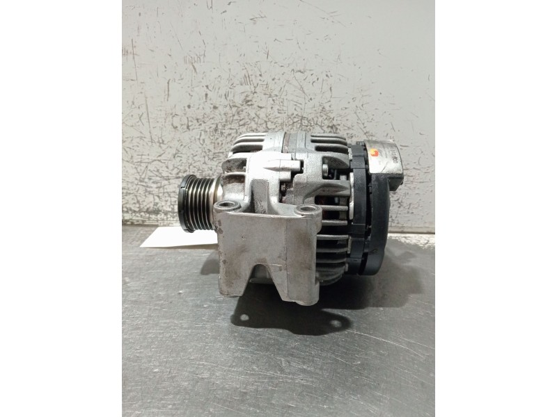 Recambio de alternador para mercedes-benz sprinter 4-t caja/chasis (b904) 411 cdi referencia OEM IAM 0986042030  