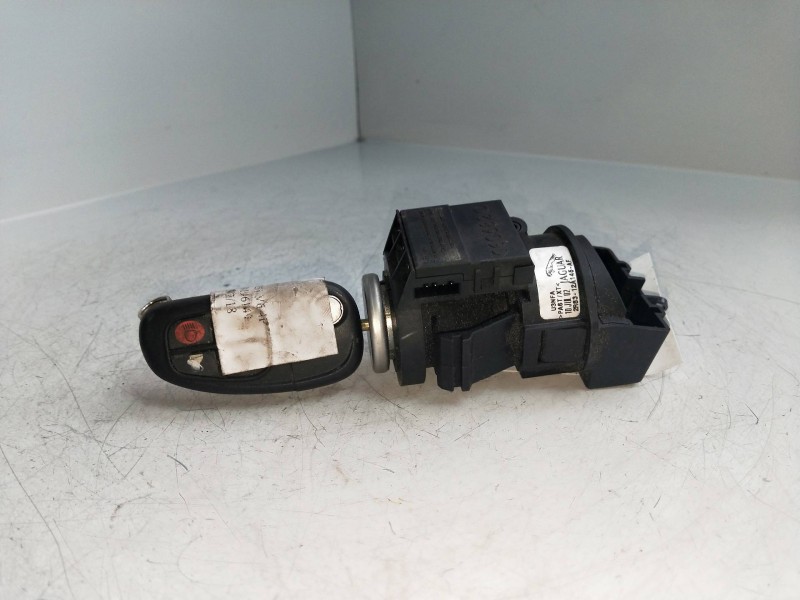 Recambio de conmutador de arranque para jaguar s-type 2.5 v6 24v cat referencia OEM IAM 2R8312A145AF  
