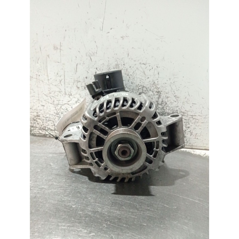 Recambio de alternador para ford mondeo iii (b5y) 2.0 tdci referencia OEM IAM P0204837 205653 LRB00497