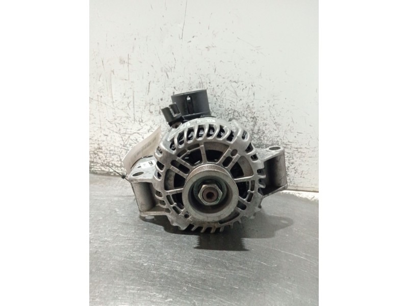 Recambio de alternador para ford mondeo iii (b5y) 2.0 tdci referencia OEM IAM P0204837 205653 LRB00497