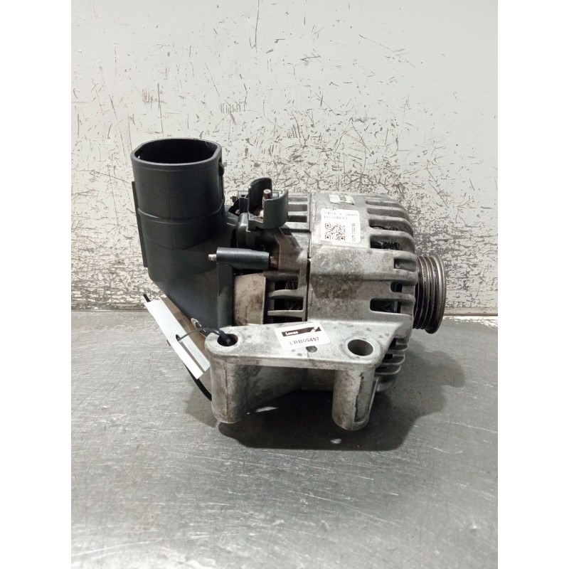 Recambio de alternador para ford mondeo iii (b5y) 2.0 tdci referencia OEM IAM P0204837 205653 LRB00497