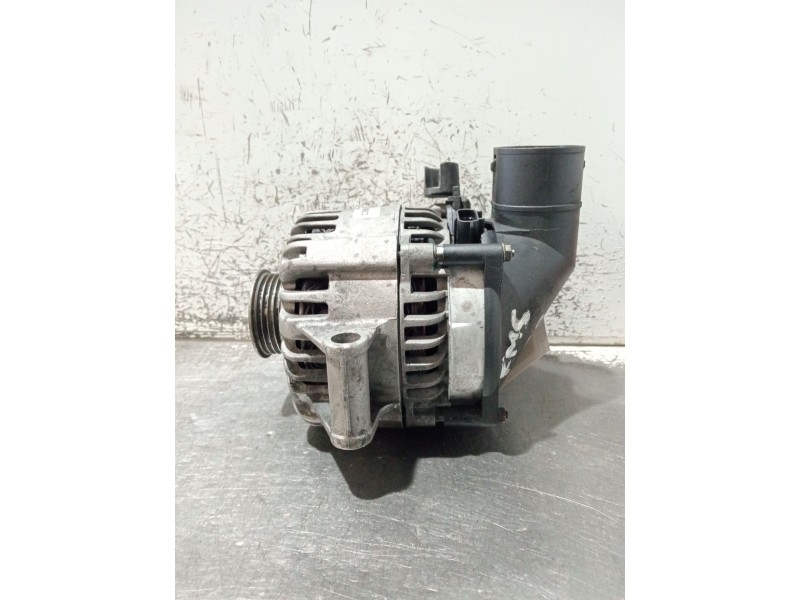 Recambio de alternador para ford mondeo iii (b5y) 2.0 tdci referencia OEM IAM P0204837 205653 LRB00497
