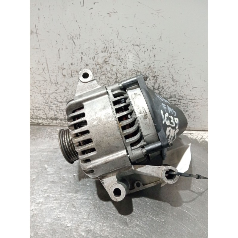 Recambio de alternador para ford mondeo iii (b5y) 2.0 tdci referencia OEM IAM P0204837 205653 LRB00497
