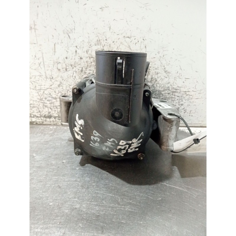 Recambio de alternador para ford mondeo iii (b5y) 2.0 tdci referencia OEM IAM P0204837 205653 LRB00497