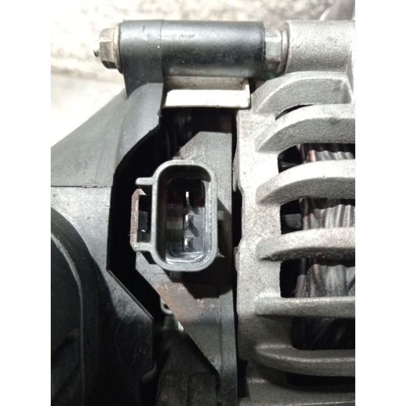 Recambio de alternador para ford mondeo iii (b5y) 2.0 tdci referencia OEM IAM P0204837 205653 LRB00497