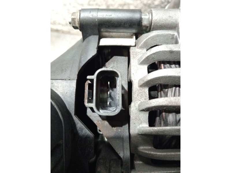Recambio de alternador para ford mondeo iii (b5y) 2.0 tdci referencia OEM IAM P0204837 205653 LRB00497