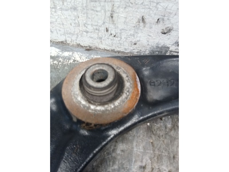 Recambio de brazo suspension inferior delantero derecho para citroën c4 ii (nc_) 1.6 hdi 90 referencia OEM IAM 823214  