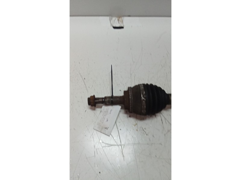 Recambio de transmision delantera izquierda para toyota corolla familiar (e12) 1.4 turbodiesel cat referencia OEM IAM   