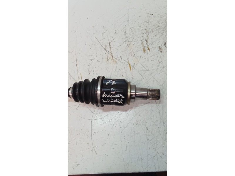 Recambio de transmision delantera izquierda para toyota avensis wagon (t25) 2.0 turbodiesel cat referencia OEM IAM   