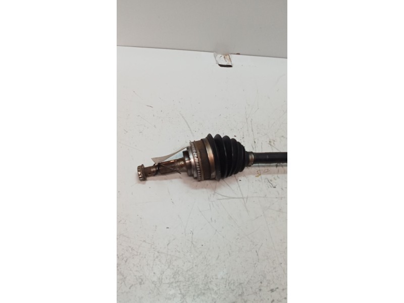 Recambio de transmision delantera derecha para toyota carina (t19) 2.0 turbodiesel cat referencia OEM IAM   