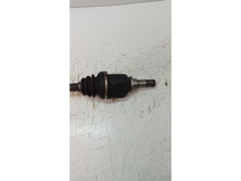 Recambio de transmision delantera izquierda para toyota auris 1.6 16v cat referencia OEM IAM   