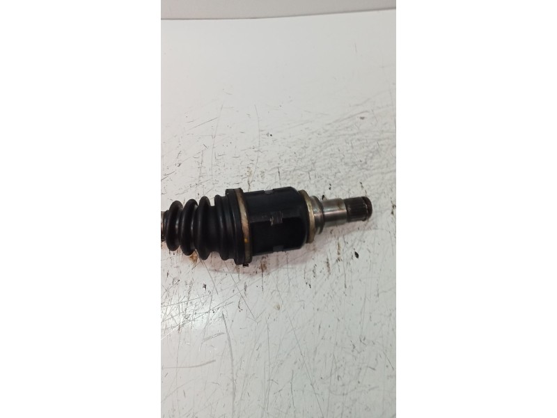 Recambio de transmision delantera izquierda para toyota avensis wagon (t25) 2.0 turbodiesel cat referencia OEM IAM   