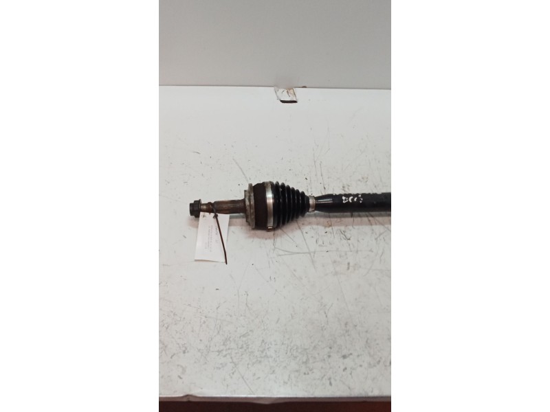 Recambio de transmision delantera derecha para toyota auris 1.6 16v cat referencia OEM IAM   