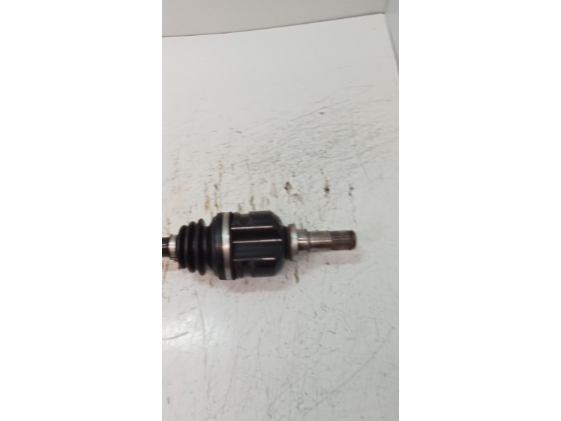 Recambio de transmision delantera izquierda para toyota auris 1.6 16v cat referencia OEM IAM   