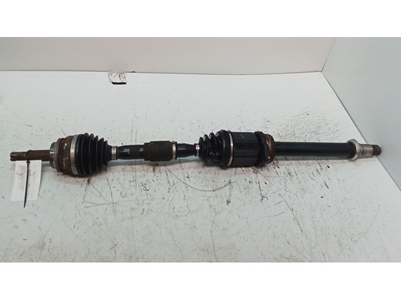 Recambio de transmision delantera derecha para toyota corolla verso (r1) 2.0 turbodiesel cat referencia OEM IAM   