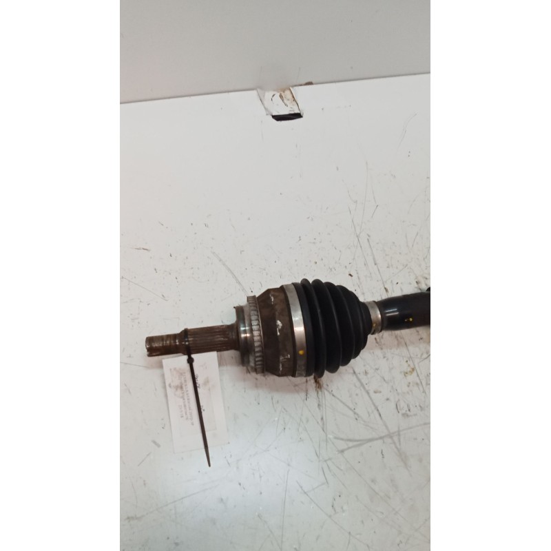 Recambio de transmision delantera derecha para toyota corolla verso (r1) 2.0 turbodiesel cat referencia OEM IAM   