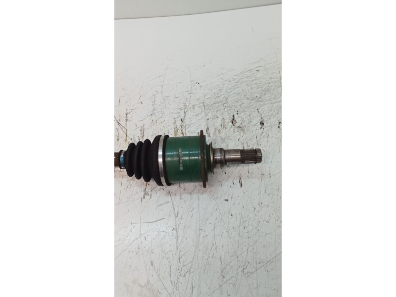 Recambio de transmision delantera izquierda para toyota picnic (m10) 2.2 turbodiesel referencia OEM IAM   