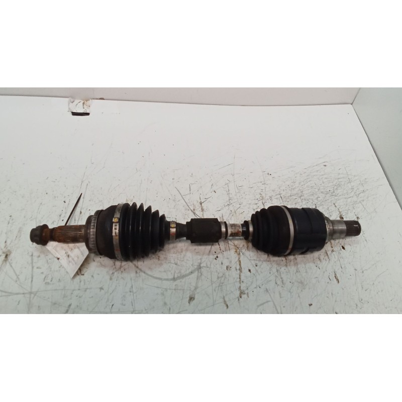 Recambio de transmision delantera izquierda para toyota corolla verso (r1) 2.2 turbodiesel cat referencia OEM IAM   