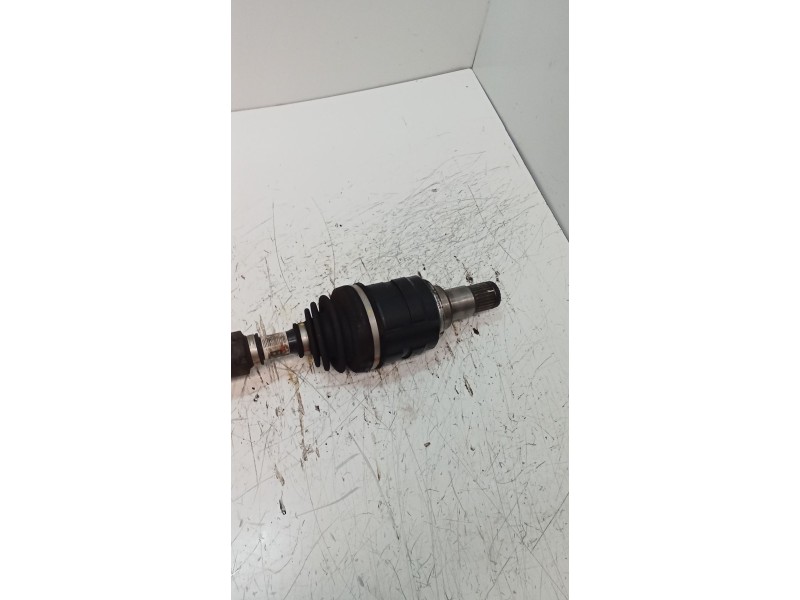 Recambio de transmision delantera izquierda para toyota corolla verso (r1) 2.2 turbodiesel cat referencia OEM IAM   