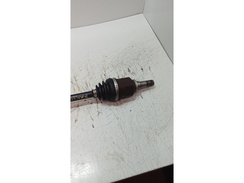 Recambio de transmision delantera izquierda para toyota yaris (ncp1/nlp1/scp1) 1.4 turbodiesel cat referencia OEM IAM   