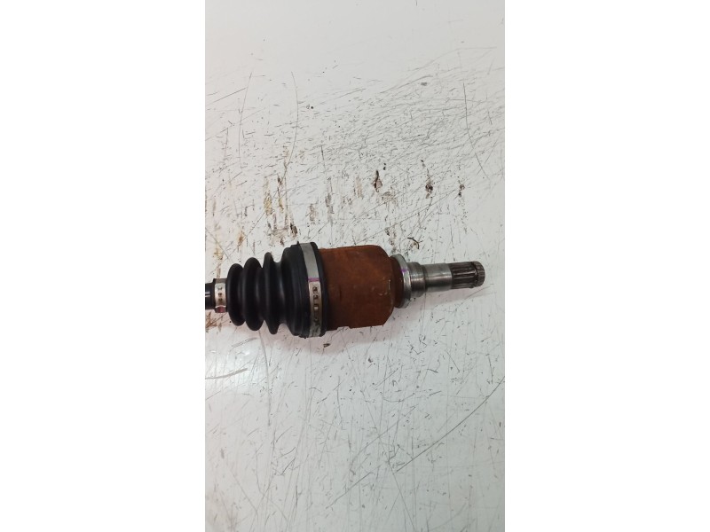 Recambio de transmision delantera izquierda para toyota yaris active referencia OEM IAM   