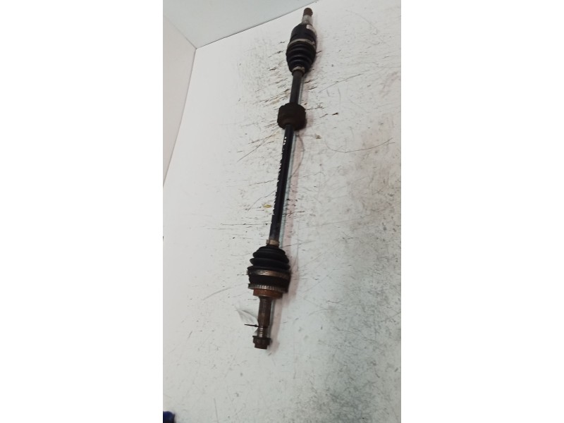 Recambio de transmision delantera derecha para toyota yaris (ncp1/nlp1/scp1) 1.4 turbodiesel cat referencia OEM IAM   