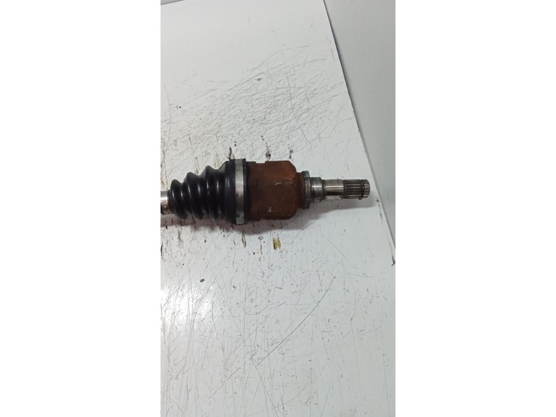 Recambio de transmision delantera derecha para toyota yaris active referencia OEM IAM   