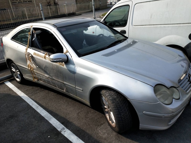 mercedes clase c (w203) sportcoupe del año 2005