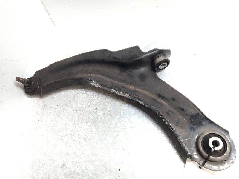Recambio de brazo suspension inferior delantero derecho para renault clio iv renault sport referencia OEM IAM   