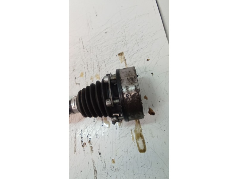 Recambio de transmision delantera derecha para volkswagen jetta (1k2) advance referencia OEM IAM K04072MP  