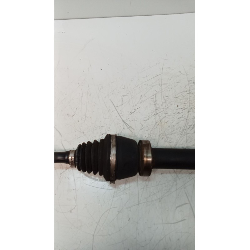 Recambio de transmision delantera derecha para volvo v40 familiar 1.8 cat (1783 cm3. multipoint) referencia OEM IAM   