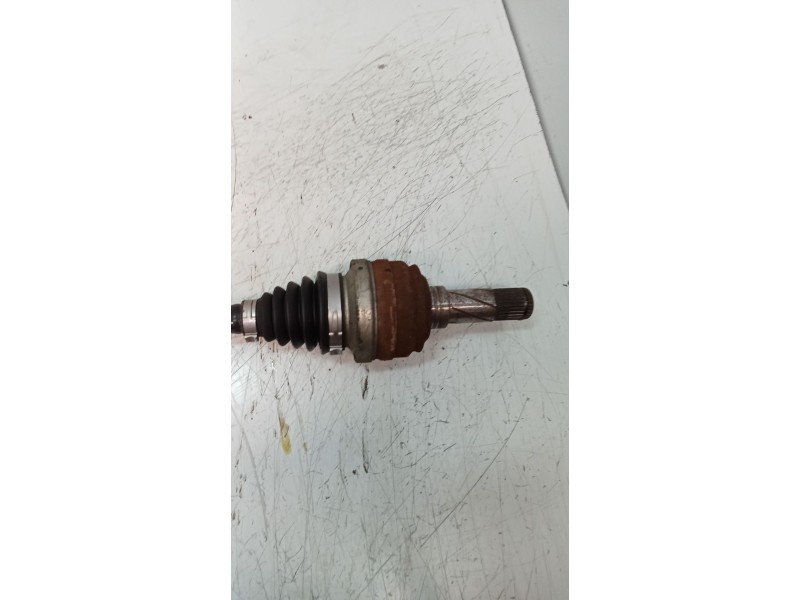 Recambio de transmision trasera derecha para volvo xc70 referencia OEM IAM 30681132  