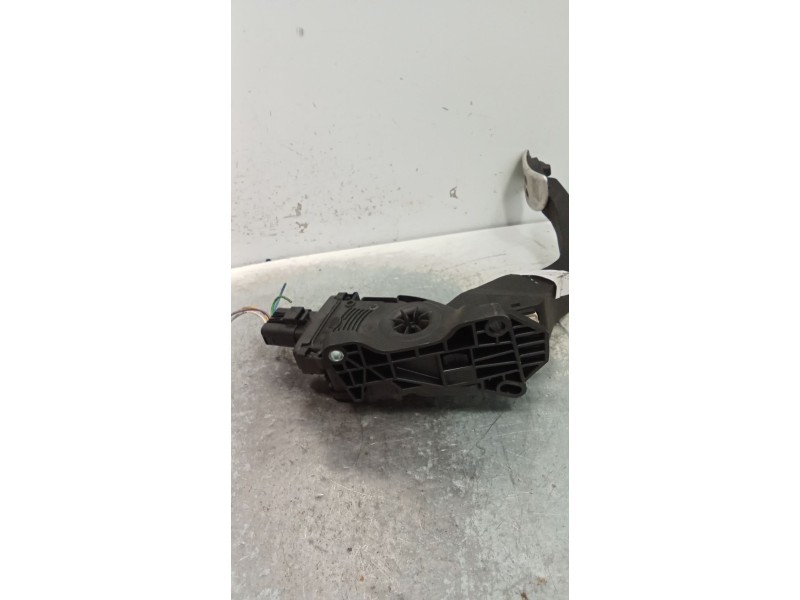 Recambio de potenciometro pedal para peugeot 1007 1.6 16v cat referencia OEM IAM 9680459480 6PV00908315 