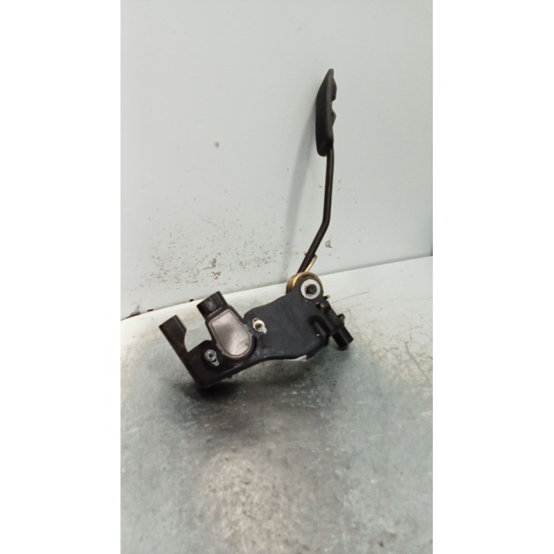 Recambio de potenciometro pedal para toyota yaris (ncp1/nlp1/scp1) 1.4 turbodiesel cat referencia OEM IAM 7804052021 5410044 