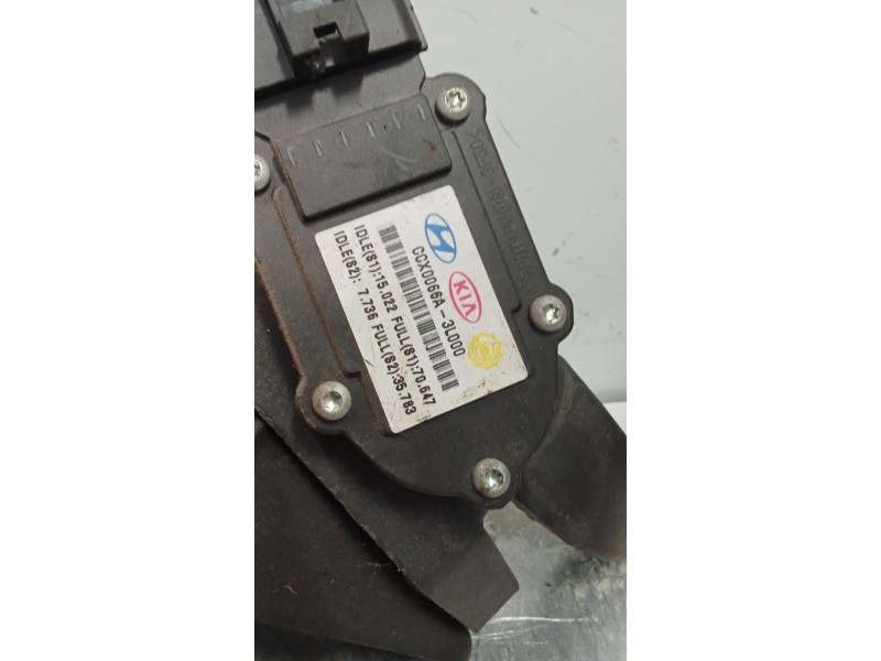 Recambio de potenciometro pedal para hyundai sonata (nf) 2.0 crdi cat referencia OEM IAM CCX0068A3L000  
