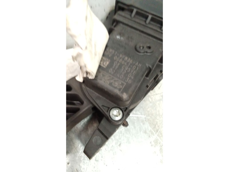 Recambio de potenciometro pedal para volvo v50 familiar 2.0 d kinetic referencia OEM IAM 4M519F836AH  