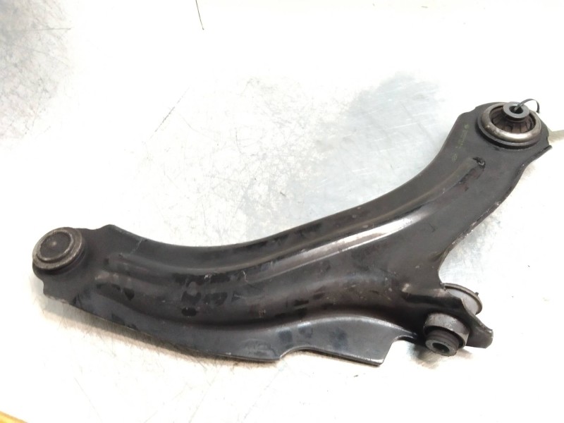 Recambio de brazo suspension inferior delantero izquierdo para renault clio iv 1.5 dci diesel fap referencia OEM IAM   
