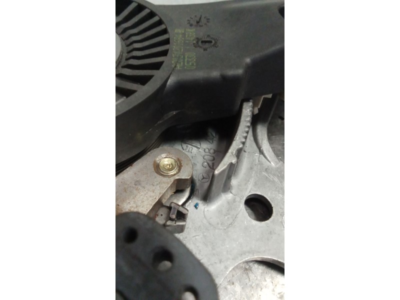 Recambio de pedal freno para mercedes-benz clase cls (w219) 3.0 cdi cat referencia OEM IAM 2034201684 0533011438 2084270036