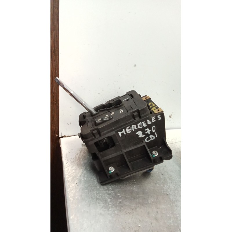 Recambio de palanca cambio para mercedes-benz clase e (w210) e 270 cdi (210.016) referencia OEM IAM A2105451432 210267158 